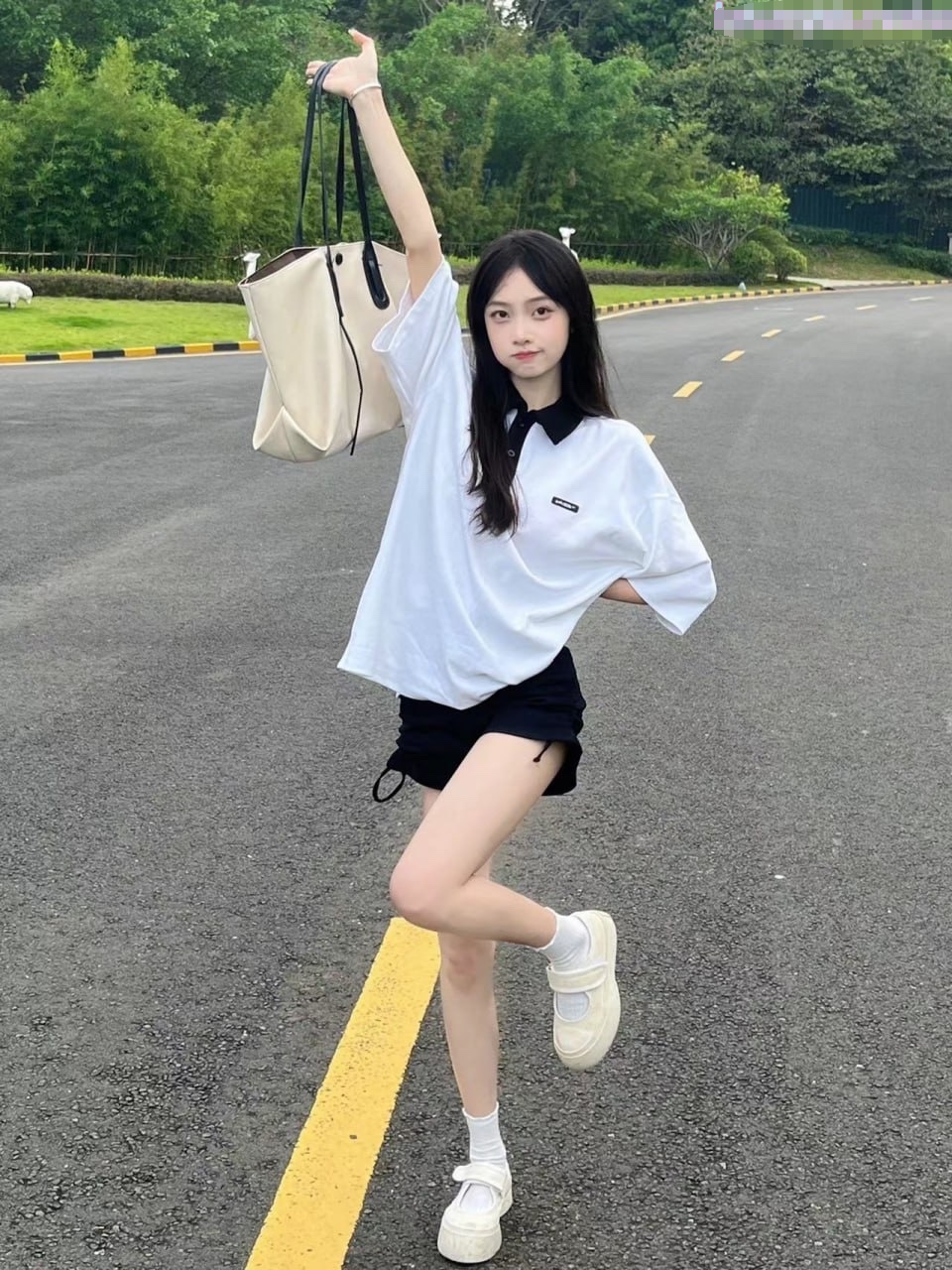 ❤️青葱校园学妹❤️掰开被人看到小穴里面也太羞耻了叭 父母眼中的乖宝宝，老师眼中的好学生