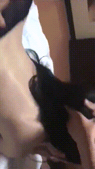 闺蜜两玩活动  “你快坐上去呀，坐上去感觉要插的比较深” “你老公把我搞的好爽”一条欠操小母狗