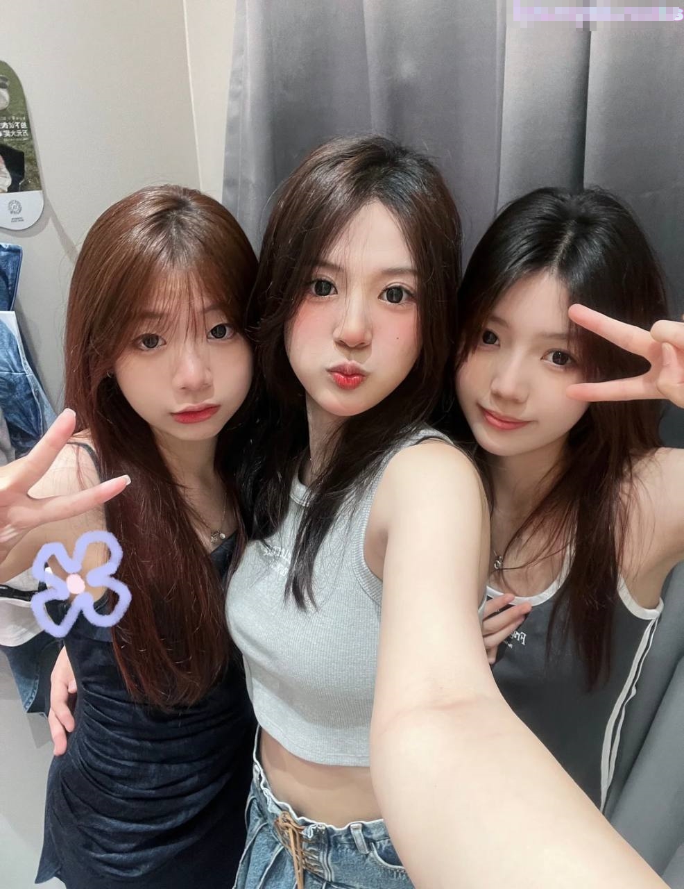 闺蜜两玩活动  “你快坐上去呀，坐上去感觉要插的比较深” “你老公把我搞的好爽”一条欠操小母狗