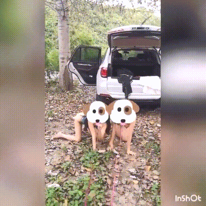 双飞姐妹花 商场露出 人前调教，别人眼里的女神在金主面前就是条小母狗