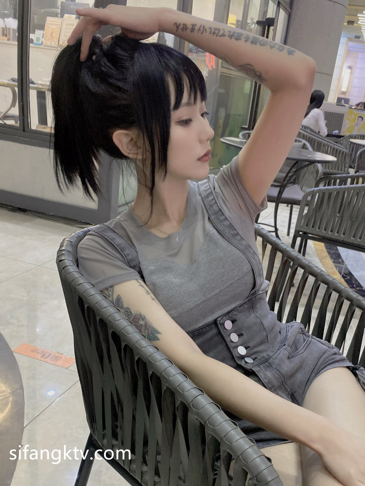 【唯美女神❤️重磅精品】大妞范创始人『性爱大神投稿』最新会员专享 一线网红嫩模进驻酒吧唯美私拍