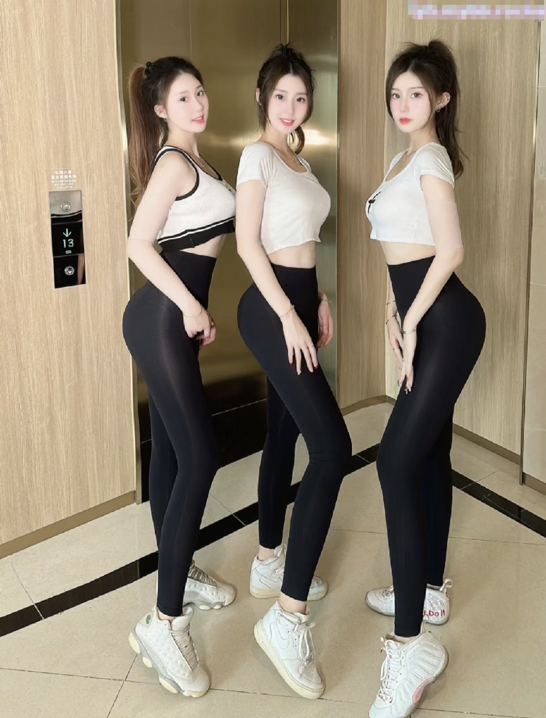 女神永远那么美 撕破她黑丝狠狠的操她 黑丝美腿包臀裙扒拉上去就是操黑丝美腿诱惑拉满