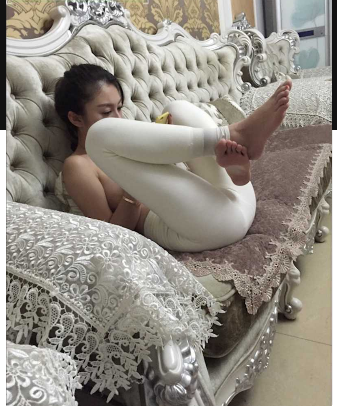 超美绝佳气质 美女少妇，婚后偷情被发现，遭老公怒发冲冠曝光所有 不雅性爱自拍一张不剩全部流出！