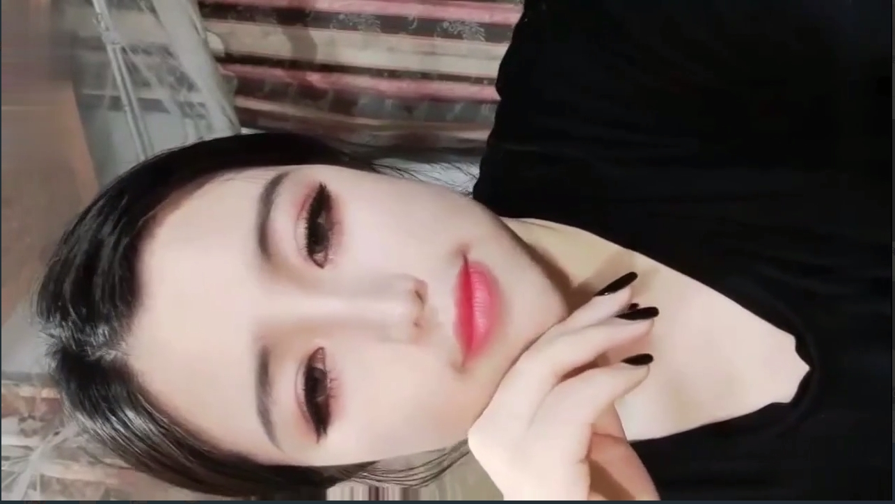 女健身教练这身材真是完美炮架子，大眼高颜天然巨乳大屁股被学院舔逼后入