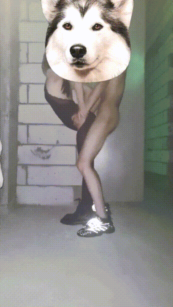 风骚绿帽娇妻『白栀夫妻』大胆露出 绿帽老公开发娇妻勾引单男 单男小娇妻按在床上后入  母狗湿的一塌糊