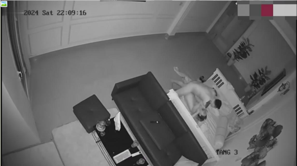 新黑客破解摄像头偷拍❤️晚上下班前秘书被领导叫到办公室干一炮才让她回家