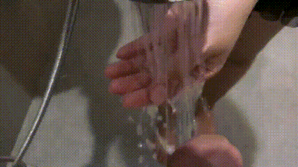 漂亮少妇吃鸡啪啪 鸡吧洗香香吃了半天鸡 被无套输出白浆四溢 操了一分多钟就射了 没过瘾赶紧再插几下