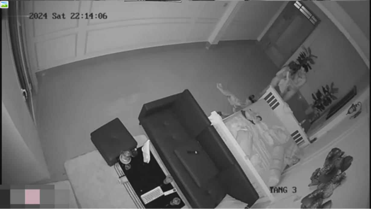 新黑客破解摄像头偷拍❤️晚上下班前秘书被领导叫到办公室干一炮才让她回家