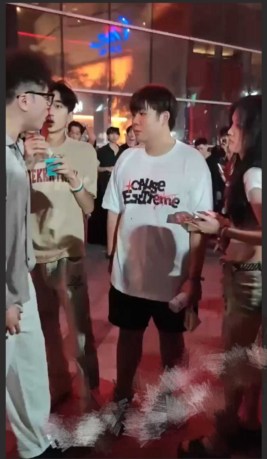 厦门福馆演唱会大瓜！名场面之她给我吃鸡吧给我吞精的时候你在哪？榜一大哥爆踹捞女与男闺蜜 曝光吞精视频