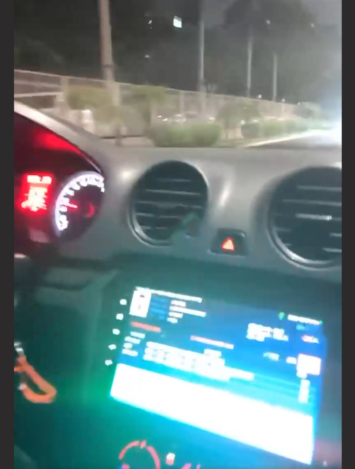 深圳宝华驾校女学员献身事件 教练酒店以身教导 这车技贼溜