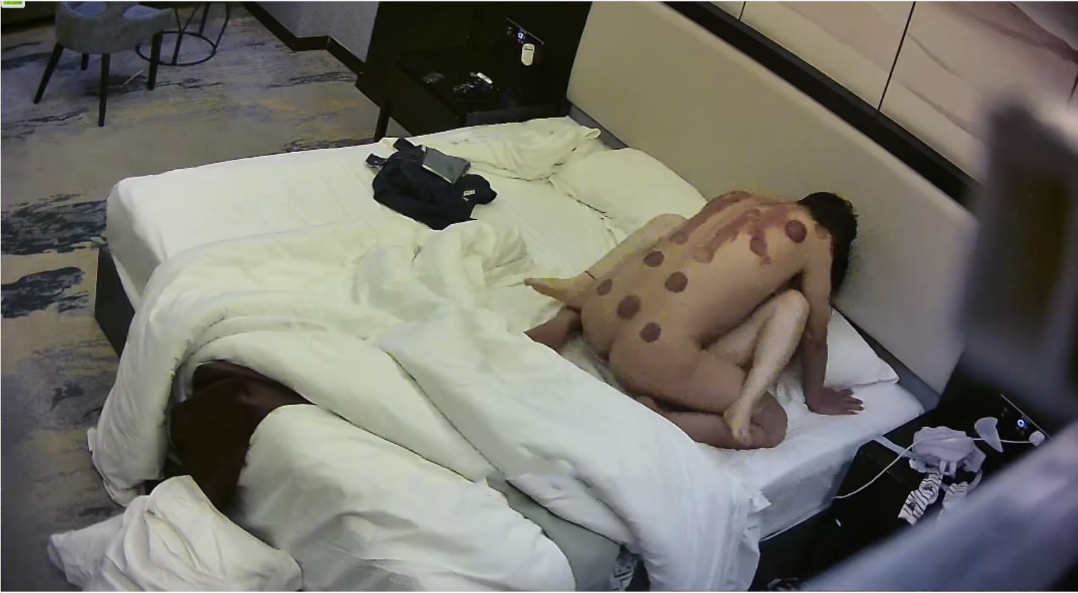 最新流出酒店高清偷拍❤️清秀可爱的女秘书引狼入室被醉酒醒来的领导兽性大发扑倒按住强行啪啪内射