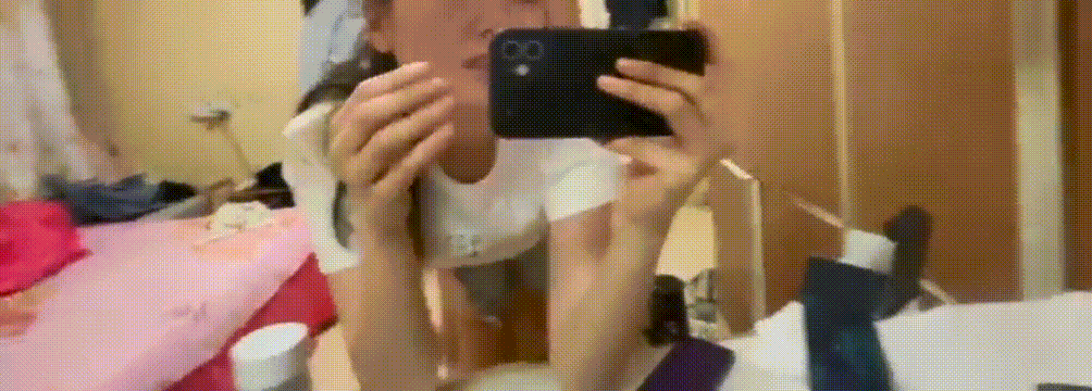 又被哥哥指奸了 按悠宝的小豆豆流了好多淫水 好想被狠狠的后入呀就算被插的浑身抽搐 也离不开的感觉