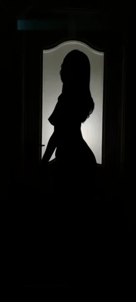 ❤️猎奇❤️最近抖音超火的凤舞九天曲❤️裸舞开关灯凤舞九天，网红桃柒酱被大哥真实私拍！