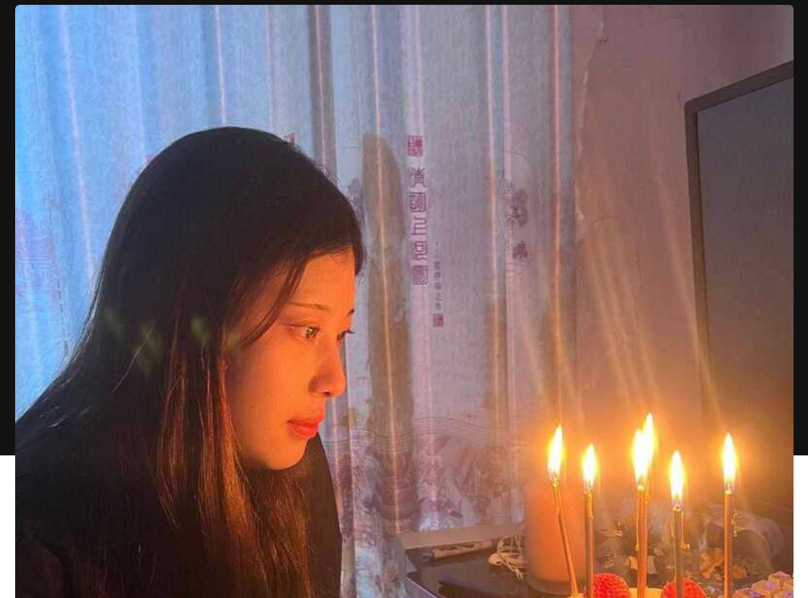 郑州师范学院王悦 一边玩手机麻将一边和男友做爱视频曝光， 想无时无刻的被填满想每天都喝到精液