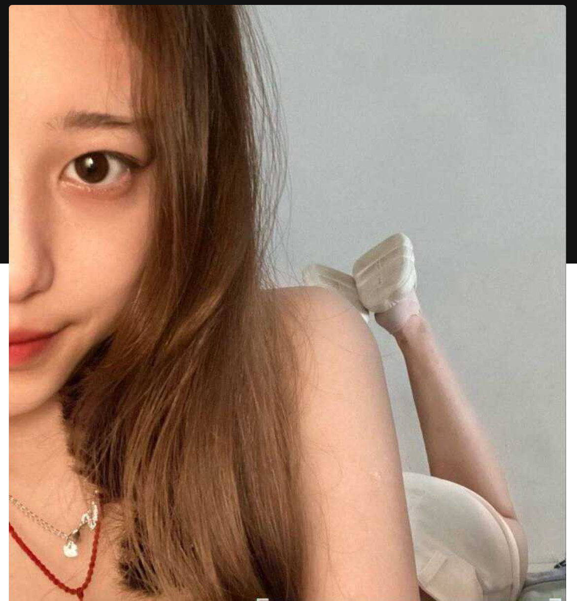 郑州师范学院王悦 一边玩手机麻将一边和男友做爱视频曝光， 想无时无刻的被填满想每天都喝到精液