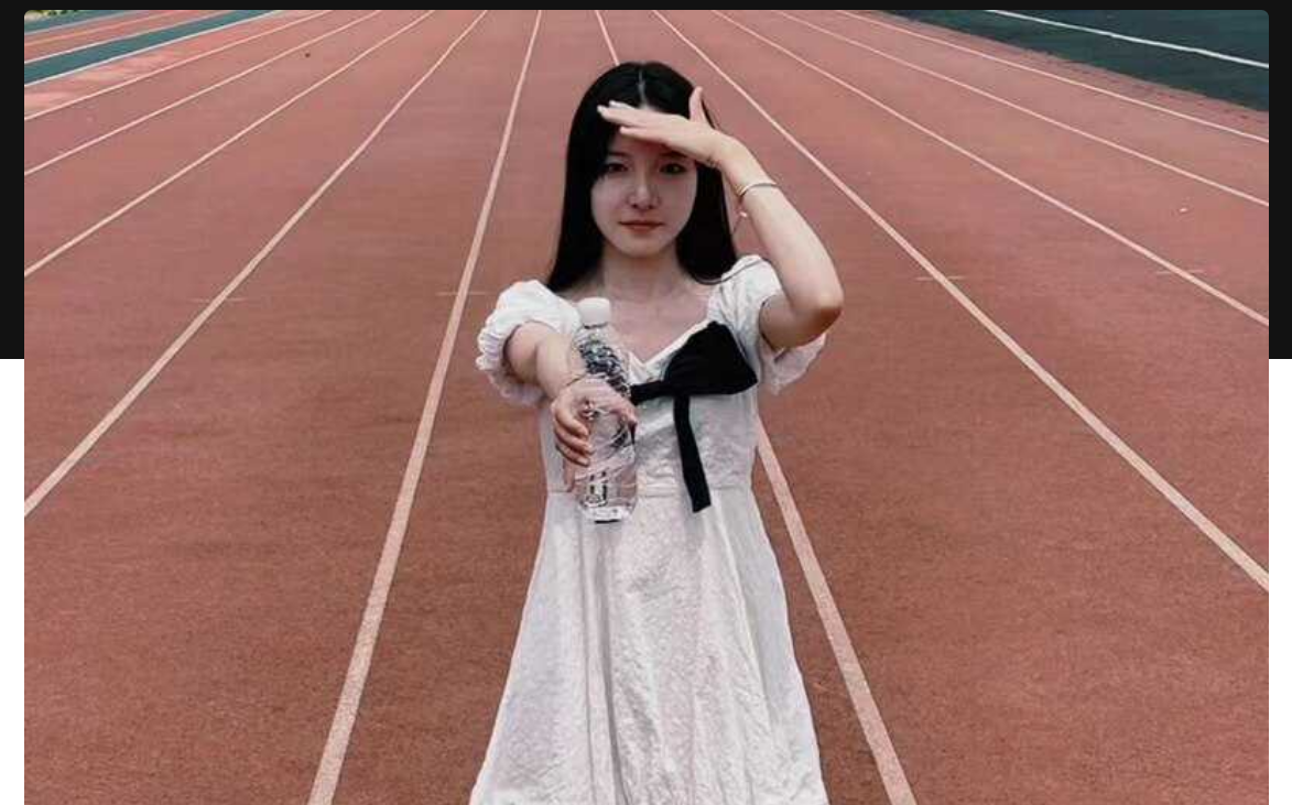 河北地质大学研究生范勃然 高颜值反差学生妹 近距离自慰掰穴 表面清纯背地里也是个骚浪蹄子