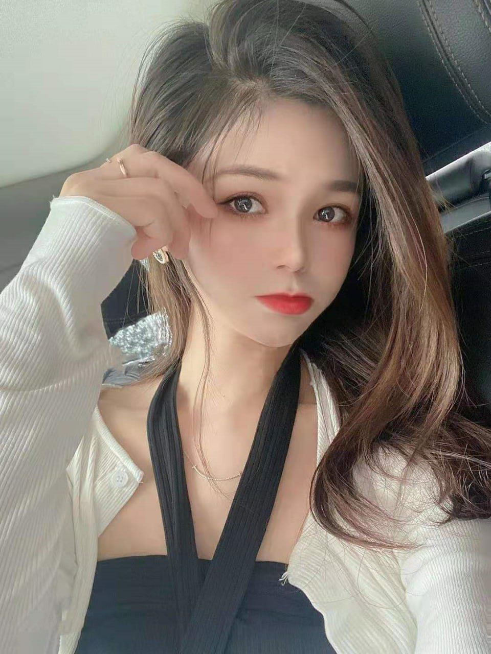 广东省河源 「胡Y梅」 富婆姐姐爱上我 陪富婆姐姐一晚一万块 性爱视频意外流出