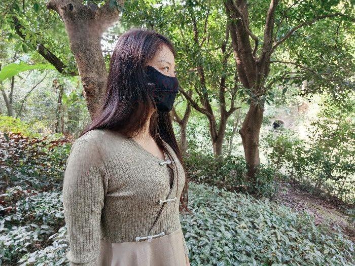 户外露出，场景也比较单一，更没有什么野战发生