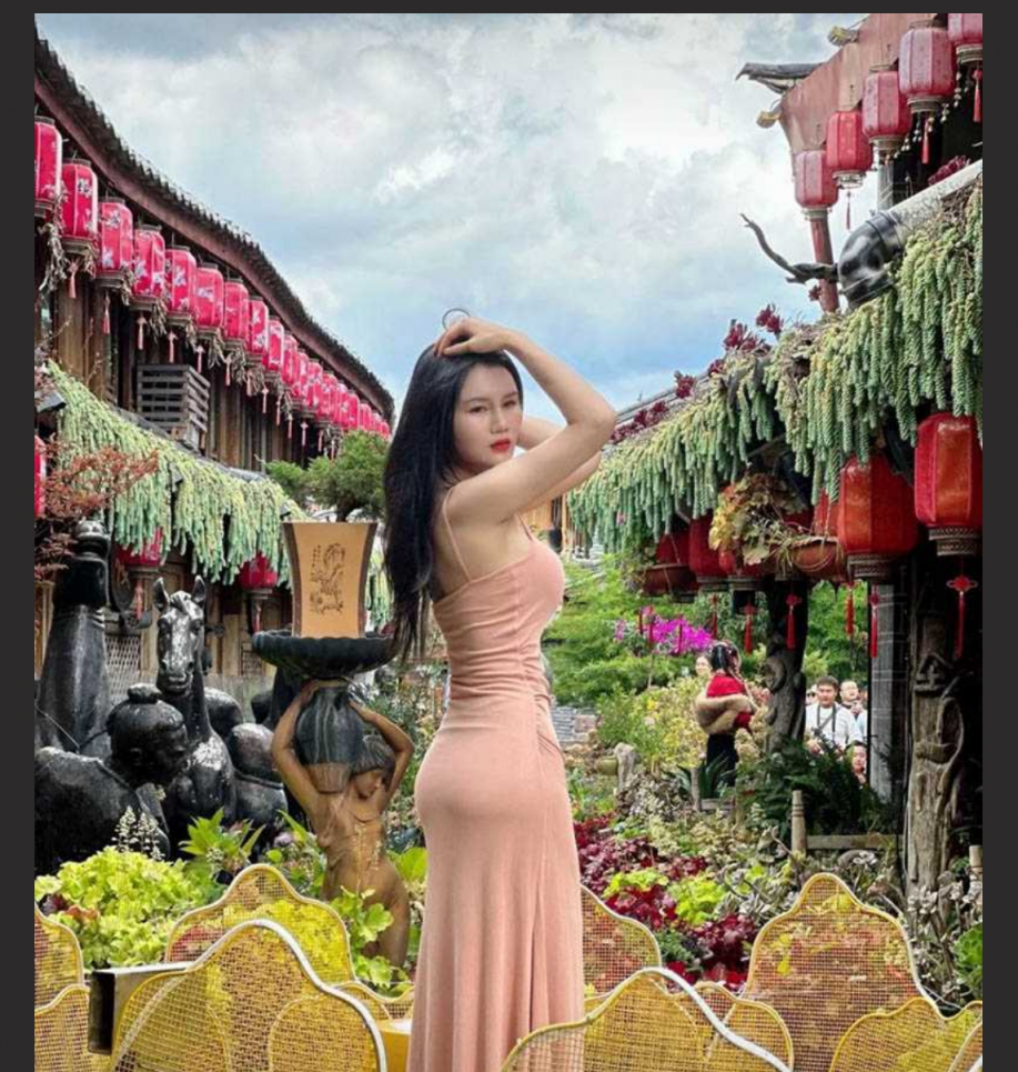 广东河源骚婊郑建丹 非常骚的极品人妻 背着老公经常出来约 口活非常棒 深喉口交69无所不能！