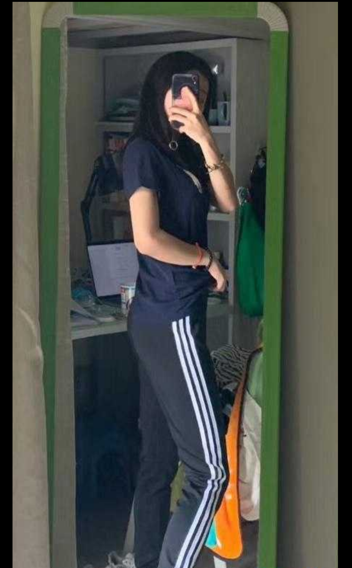 甘肃兰州大学反差学姐 王雪凌 分手前的性爱自拍自拍视频成为渣男最有利的报复工具！