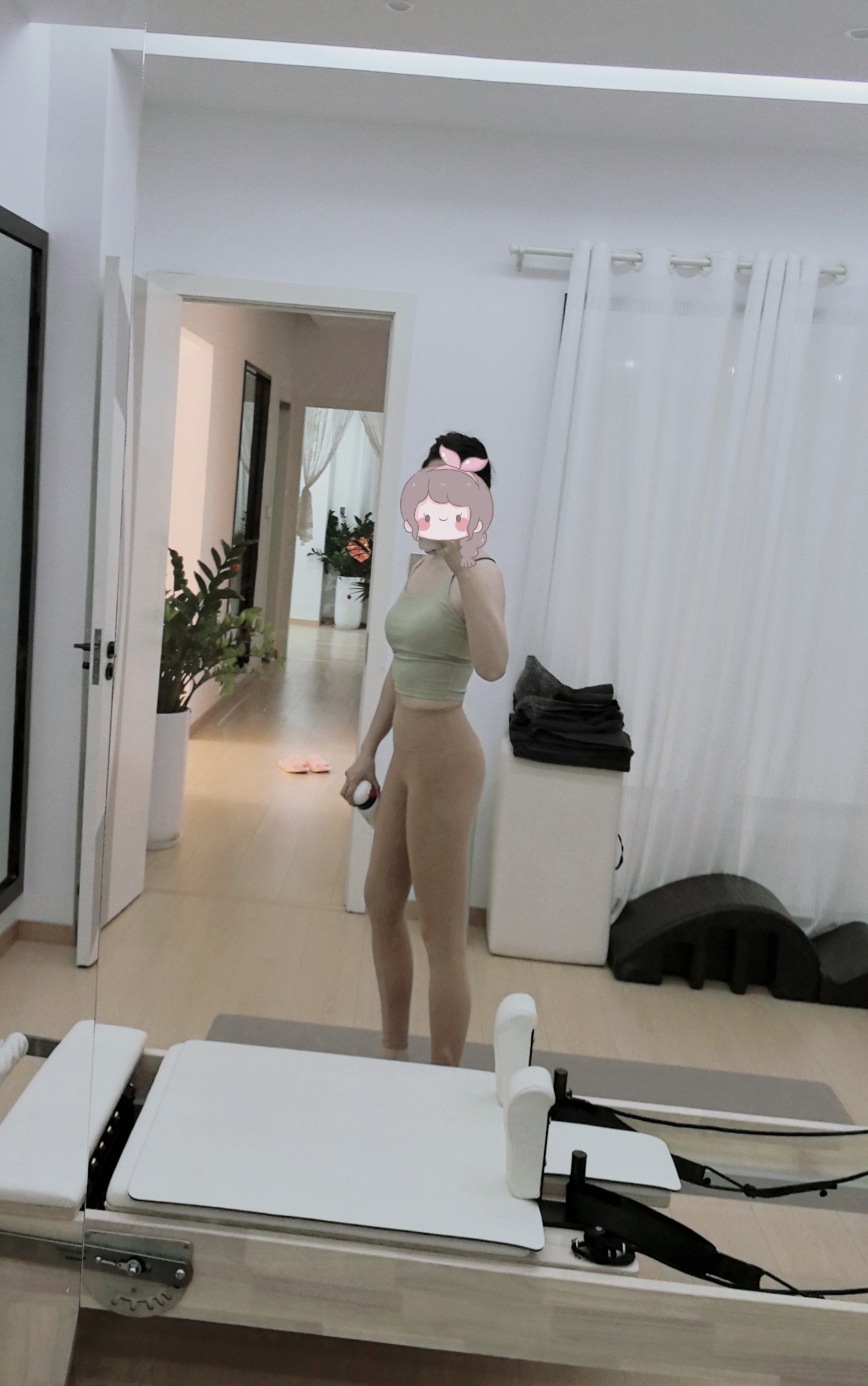 新人夫妻投稿，看到这女神般的大长腿，想加入3P的可以留言啦