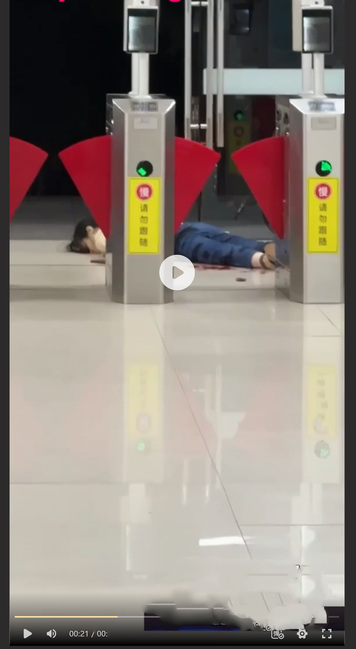 无锡工艺职业技术学院砍人事件11V 学生徐加金持刀伤人 现场版视频混剪