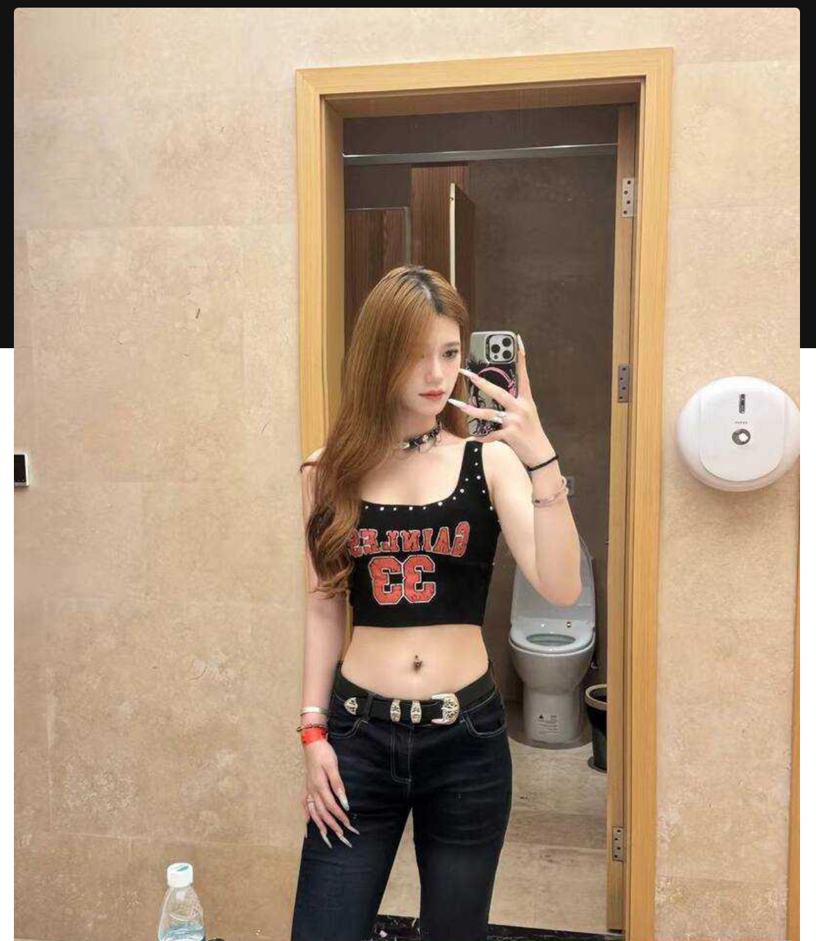 独家曝光郑州昇达经贸管理学院大一学生郝斐 被前男友曝光，将自拍视频曝光出来