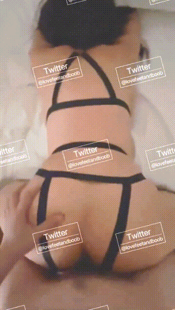 翘臀反差大学生背着男朋友出来和我开房 暴力后入抓着头发每一下顶到最深⚡大神专泡良家尤物