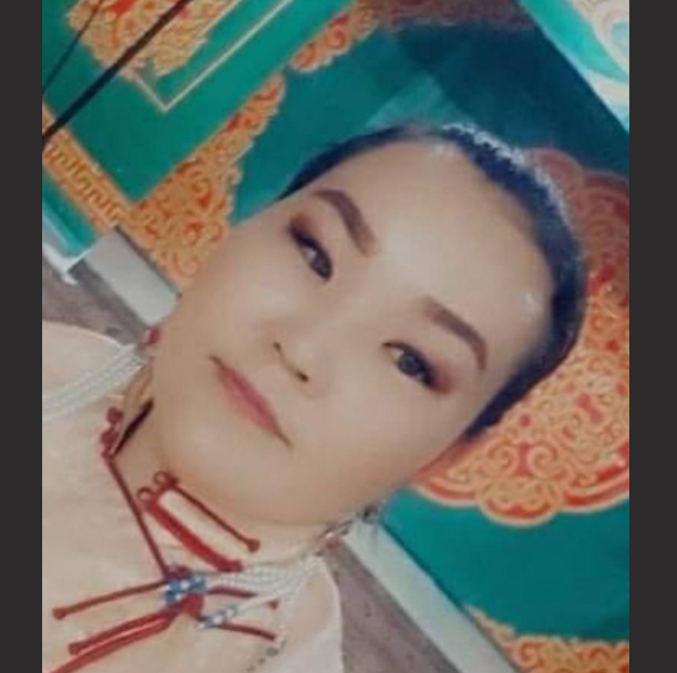 内蒙古民族高专84届同学重聚 多年老友聚会现场男女同学热烈交缠 当众啪啪 全场沸腾