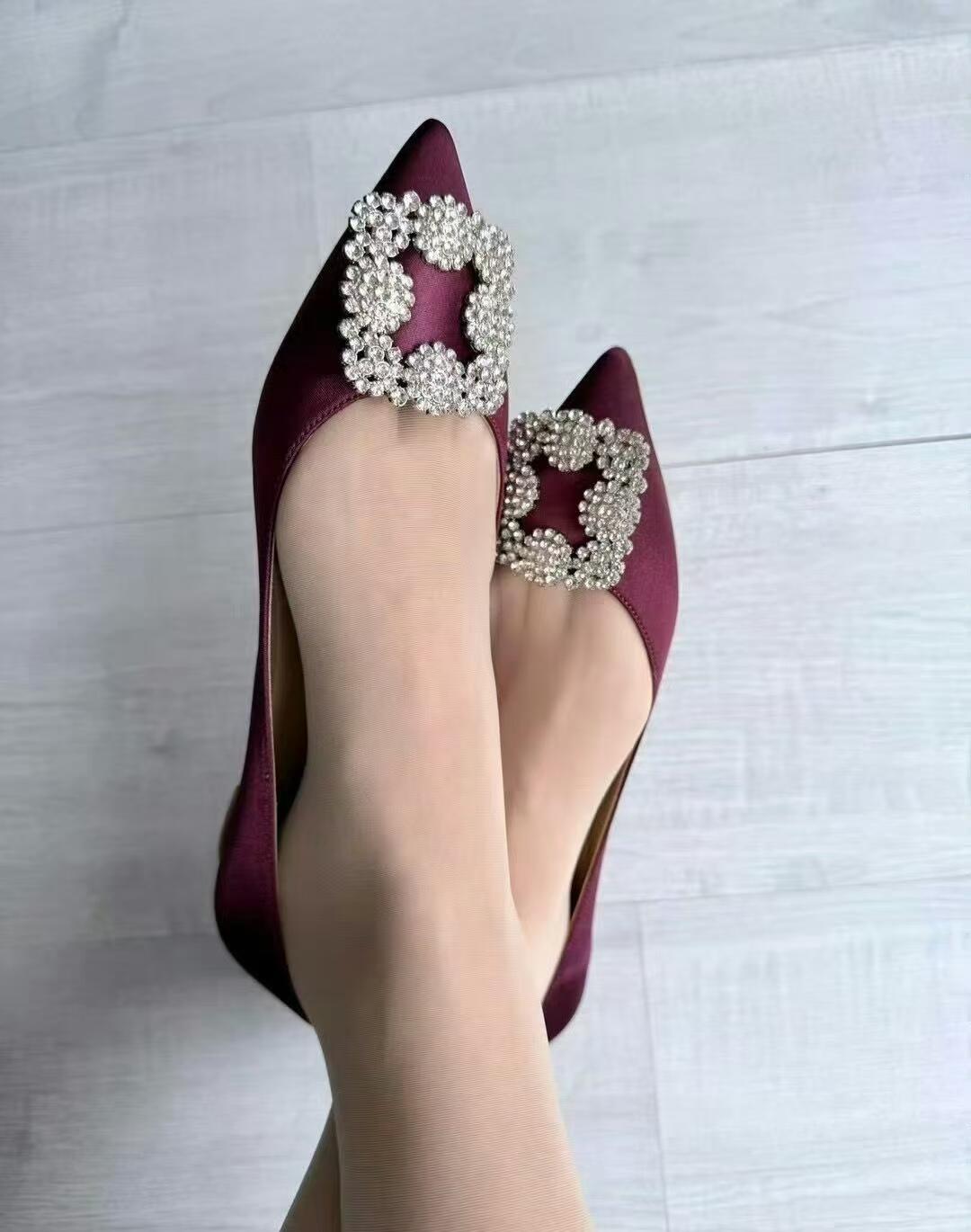 丝袜隐约的诱惑