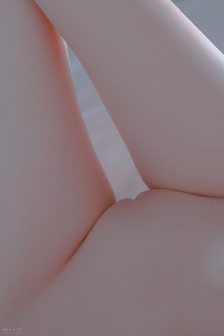 男友跟前男友的女友上床了~