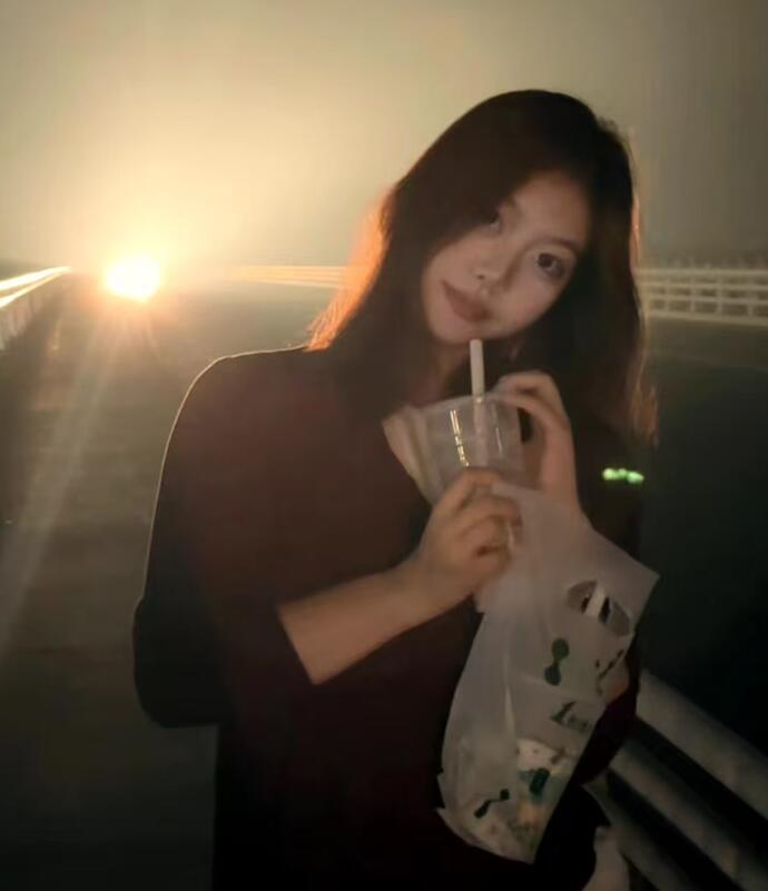 女研究生炮友劳逸结合放松时间榨精充能!