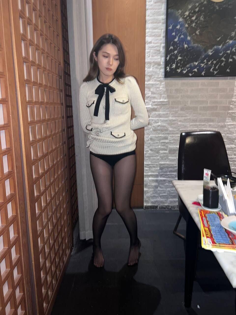 各路反差御姐,高高在上的女神在大鸡巴面前只能跪舔