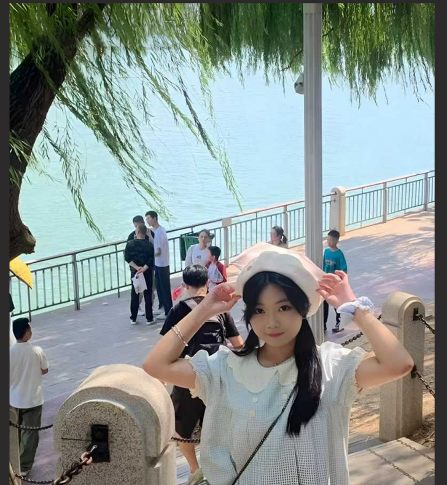 山东济南职高嫩妹王柳青 被富二代调教 白嫩肉体变泄欲肉便器