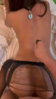 ✨闺蜜是个小骚母狗✨我的闺蜜骚不骚？现在的哥哥怎么都喜欢让我闺蜜当母狗呢？坏死了，不过我好喜欢！