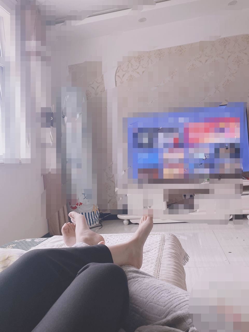 ✅宇宙最强兄妹乱L✅处女反差婊妹妹被破处流血，附生活照