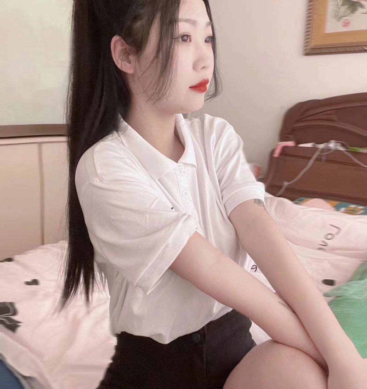 人见人爱的反差婊爆光墙