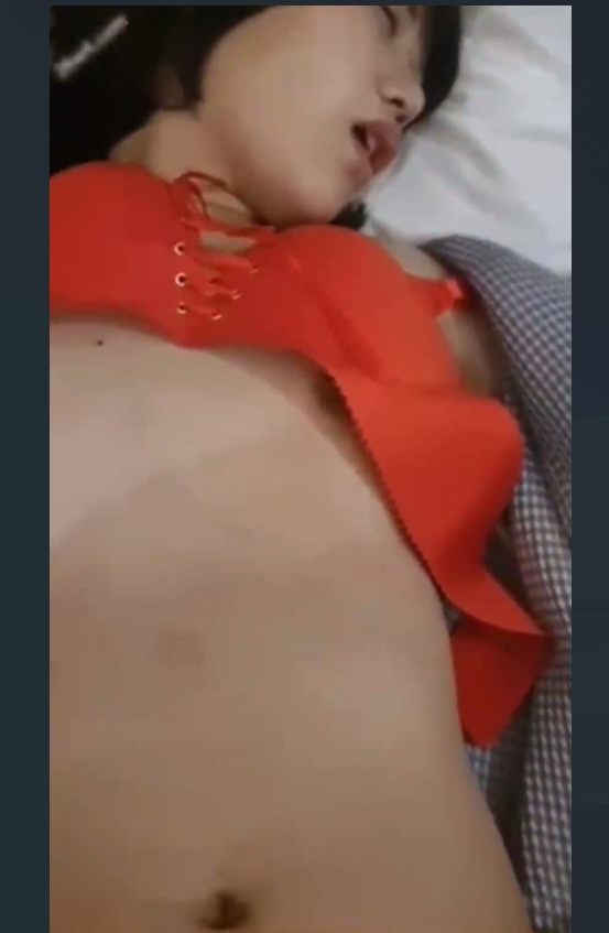 良家少女醉酒后最真实的淫荡欲拒还迎的表情和淫语!