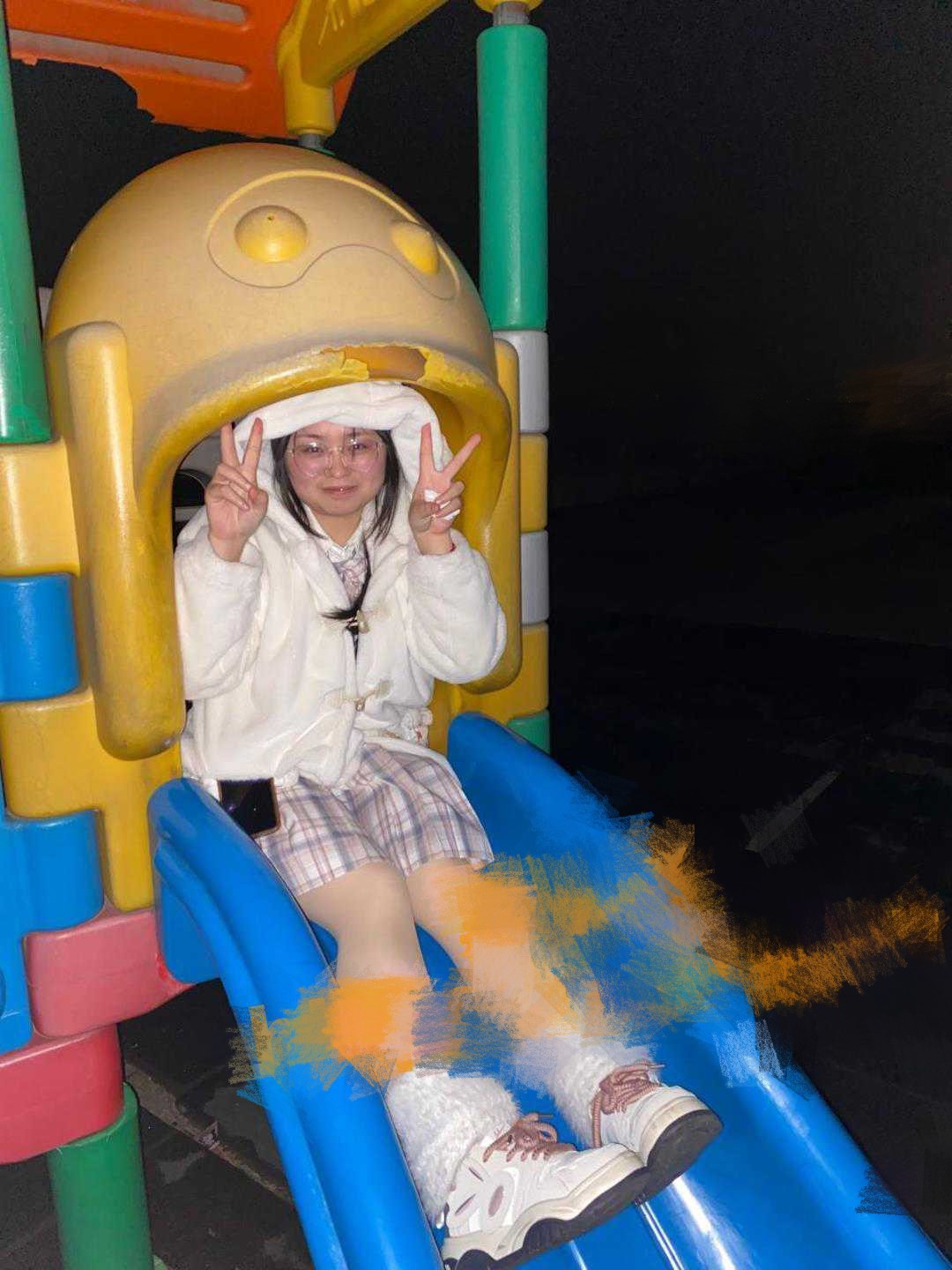 湖北生态环境技术学院大二母狗徐梦圆 开学即分手被男友曝光!