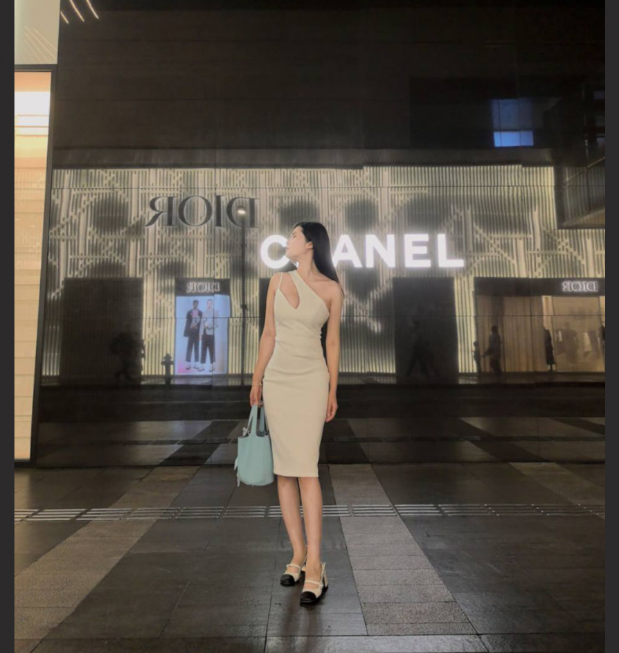 浙江顶级身材颜值少妇梁静四处约炮！被道具爆插潮水喷溅～简直反差到极致 ！