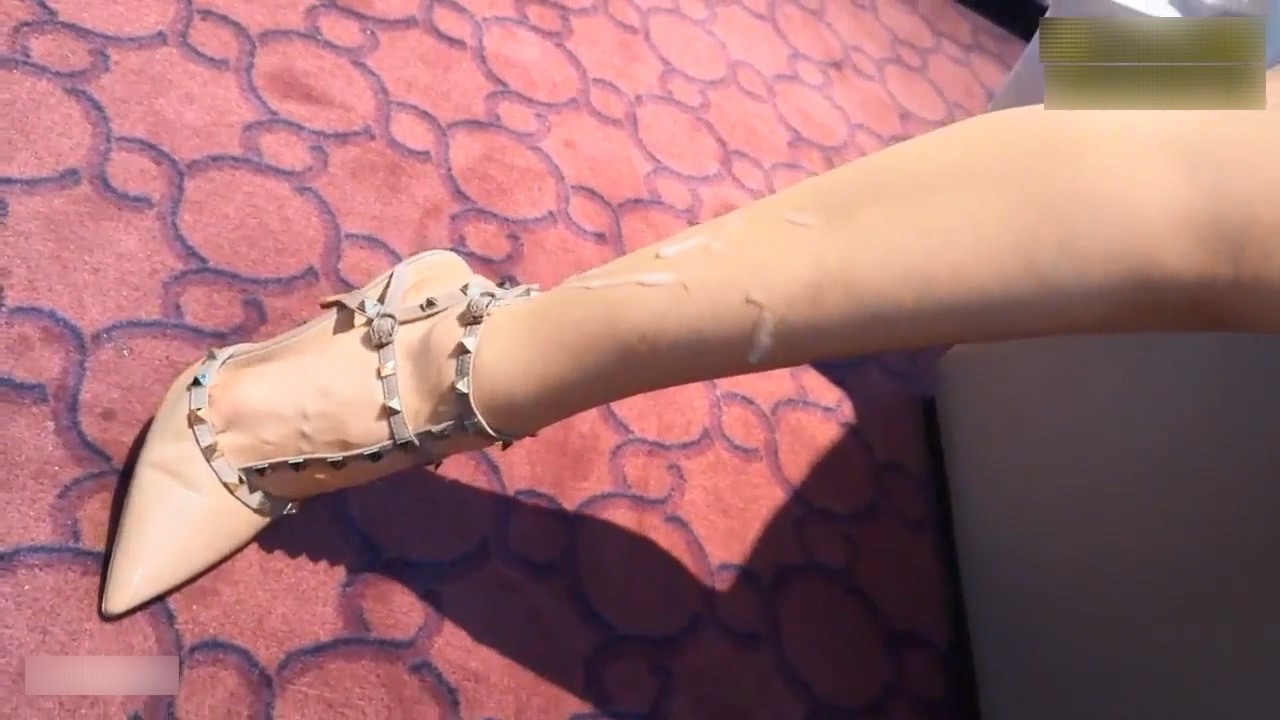 白富美证卷女经理 酒店上门给大款客户提供贴心性爱服务 OL包臀裙职业装气质女神尤物 魔鬼身材勾魂呻吟