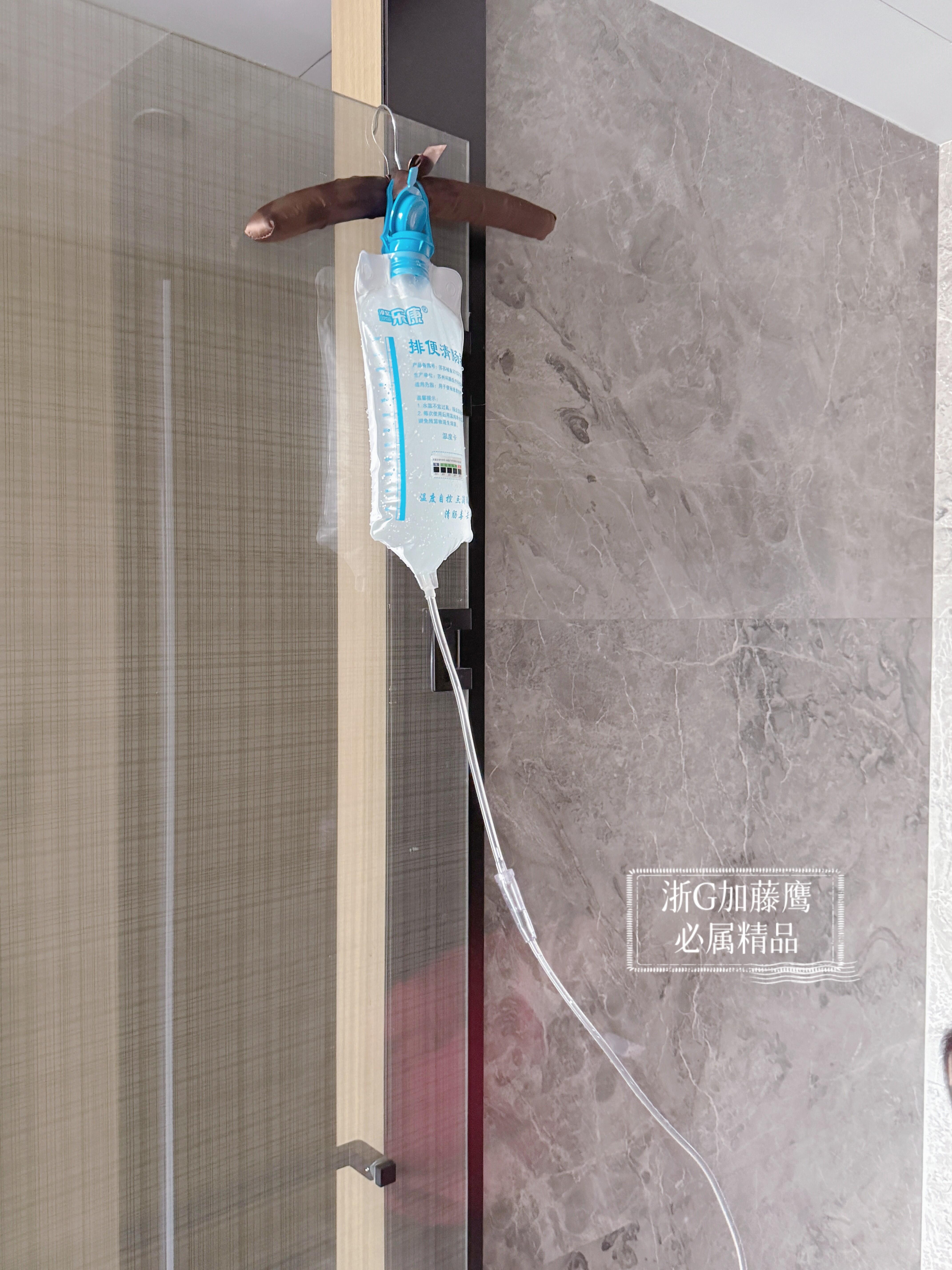 肛交过程以及心得体会，高跟鞋踩男M，丝袜足交