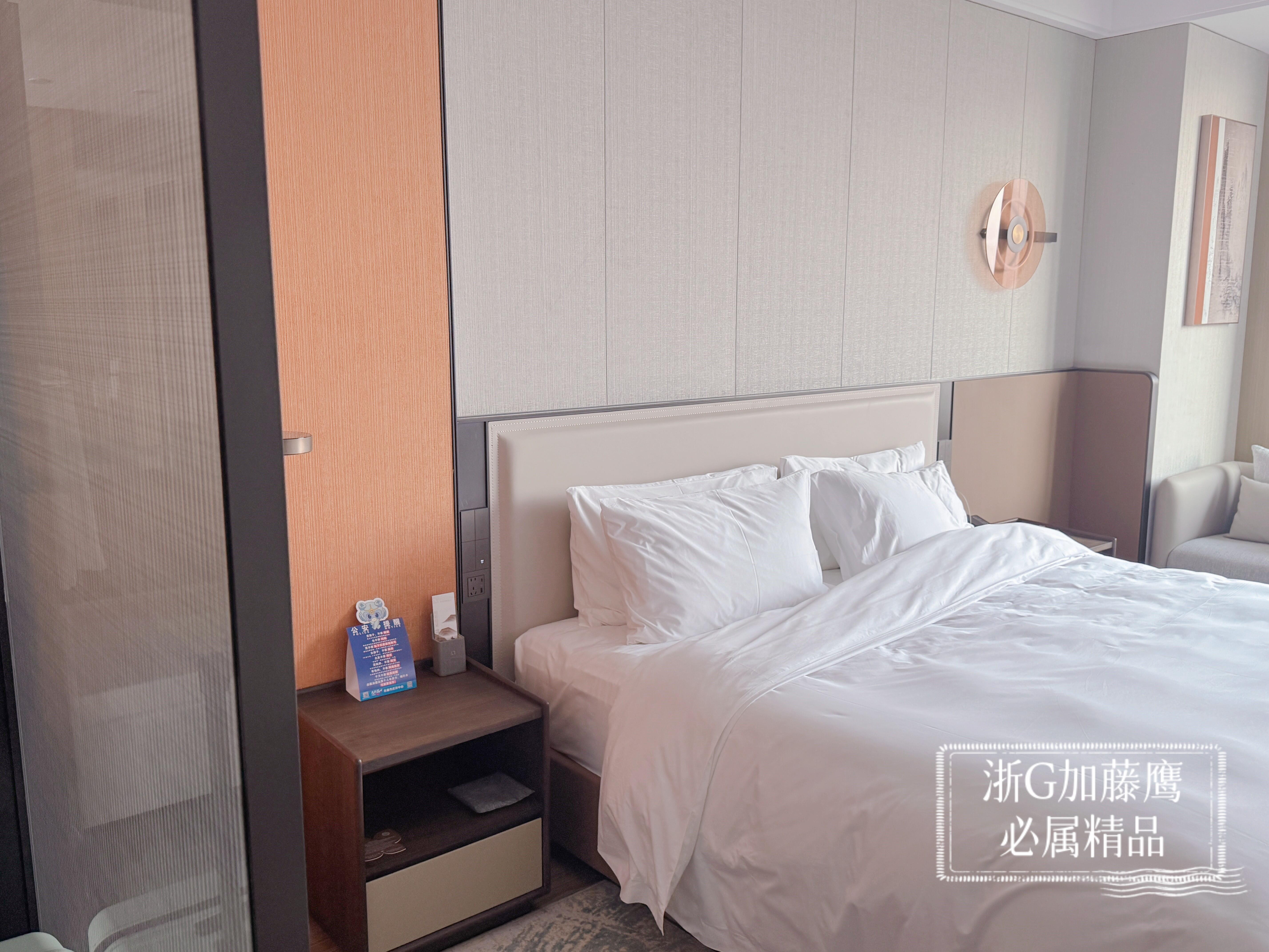 肛交过程以及心得体会，高跟鞋踩男M，丝袜足交