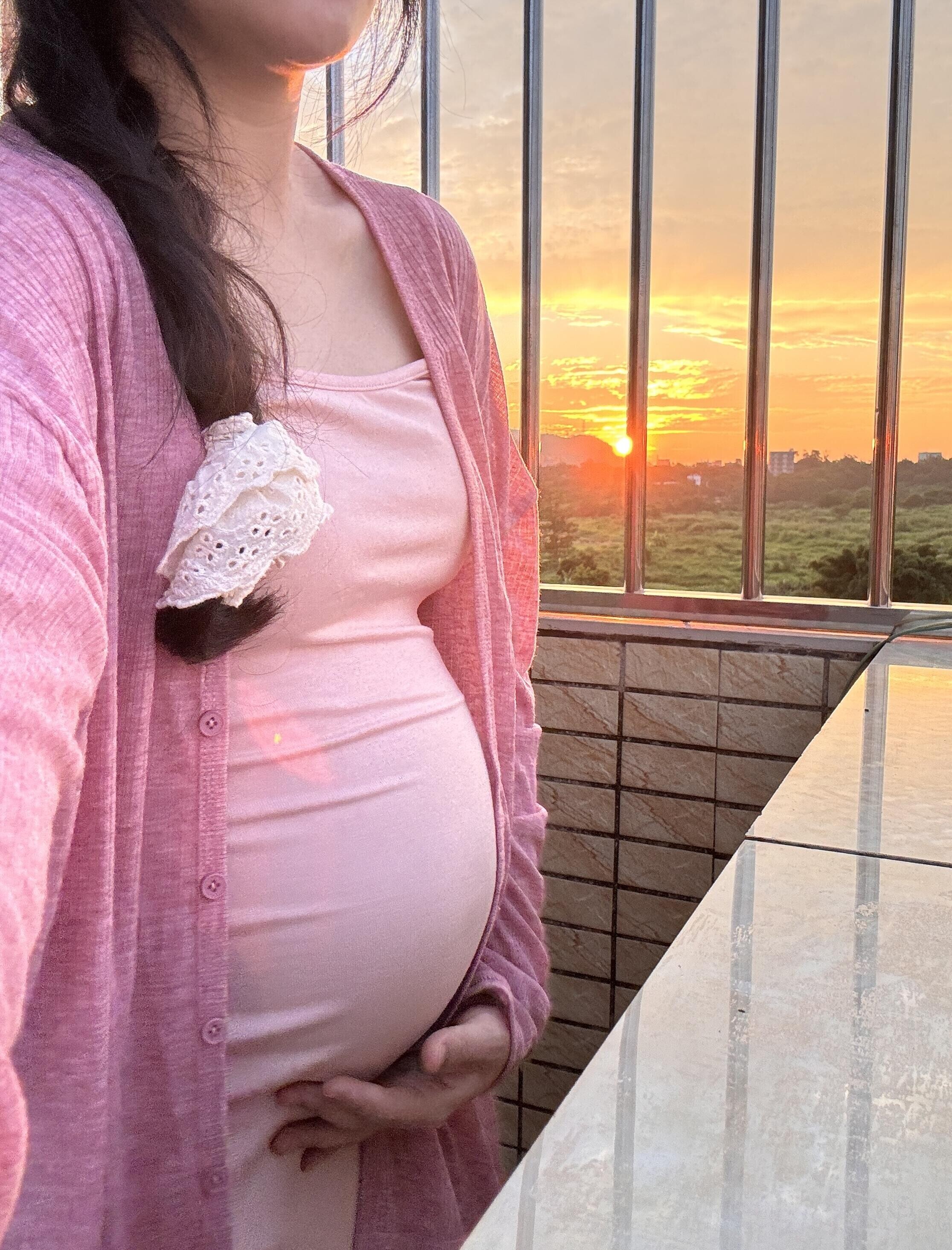 那些爱自拍的孕少妇们