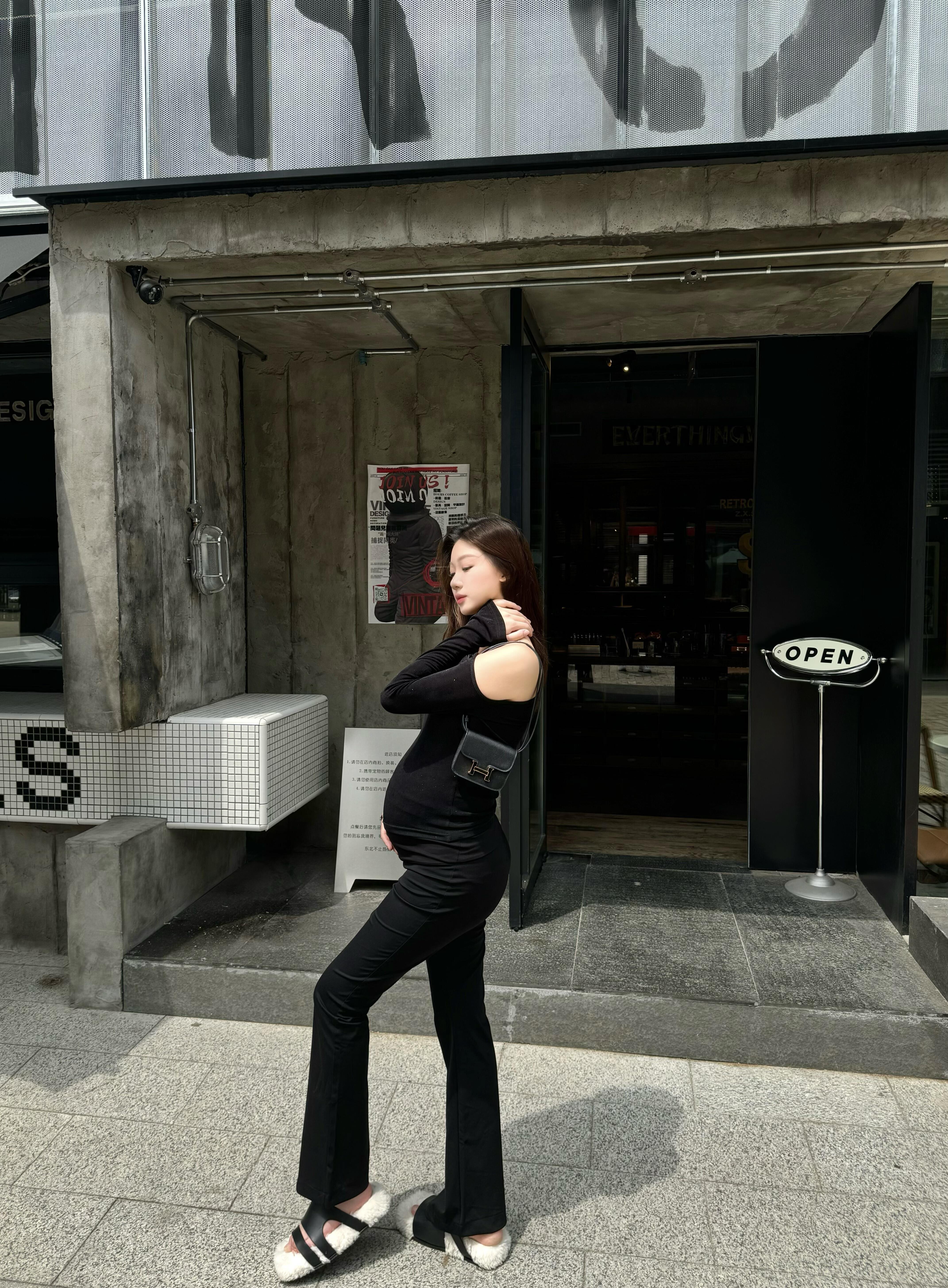 那些爱自拍的孕少妇们