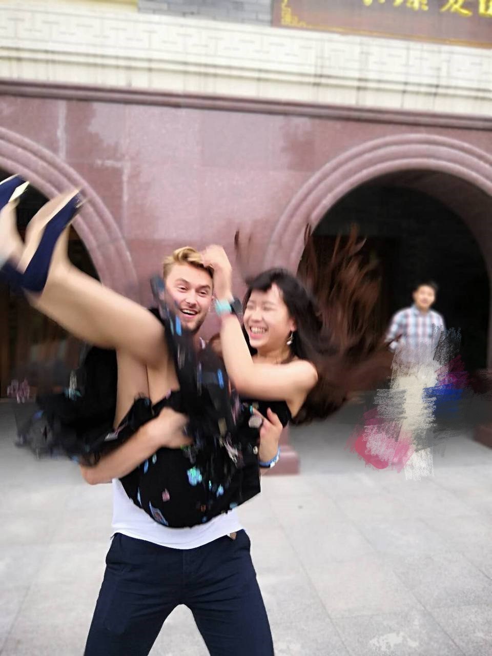 华南医科大学医学生梁晨  被男友操的语无伦次 视频曝光