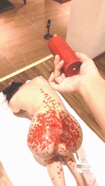 SM顶级调教大神⚡调教侮辱啪啪各路反差母狗，把平时生活中的傲娇女神调教成精厕母狗 任人玩弄羞辱！