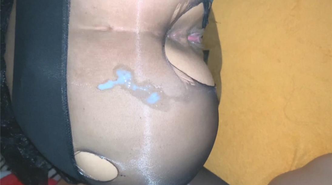 小伙酒店约炮极品身材的美女同事❤️换上情趣黑丝各种姿势啪啪完美露脸