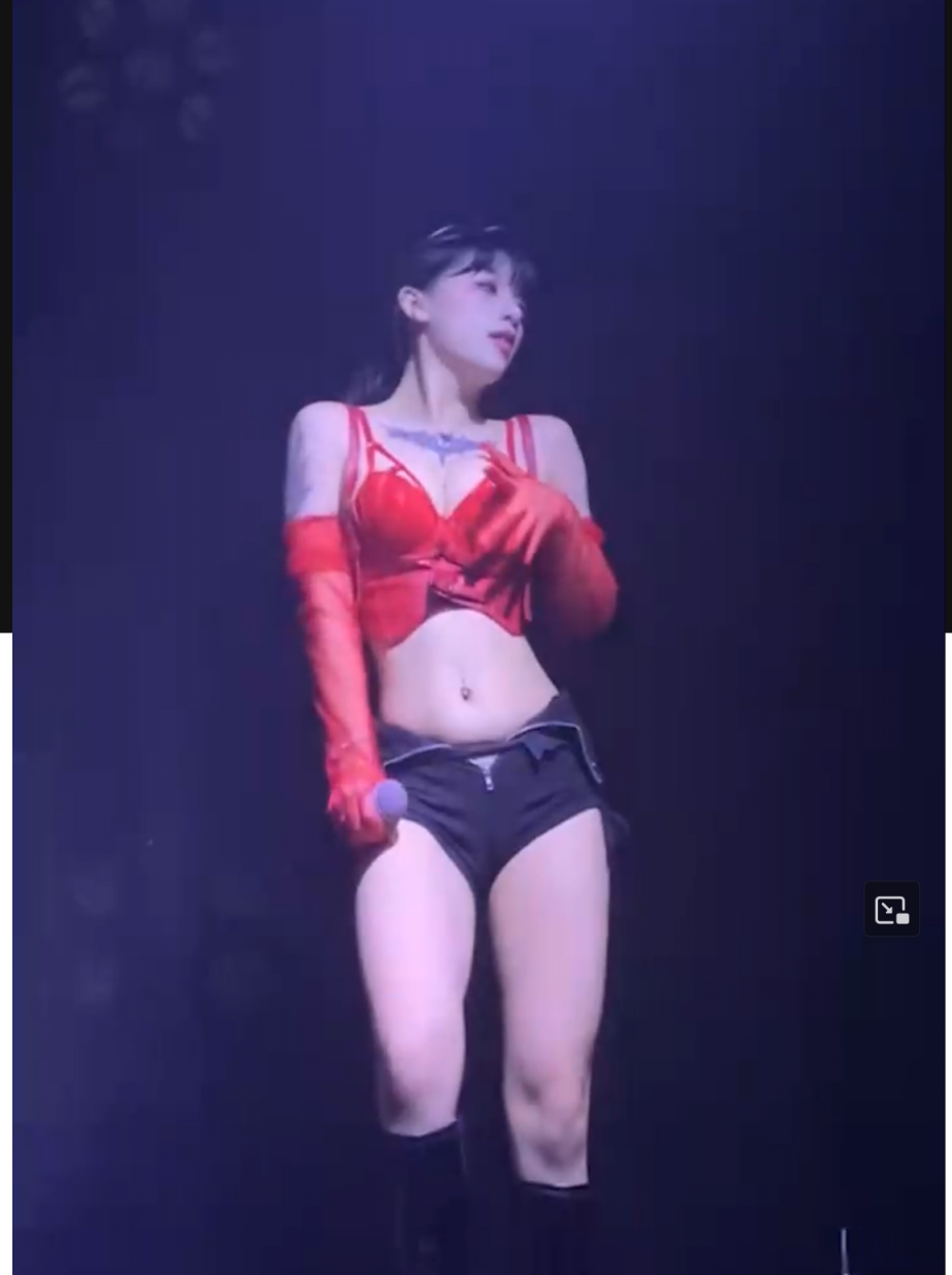 广东东莞夜场女dj刘晓露被曝给钱就能干！交男朋友当提款机！没有好处话都懒得说～