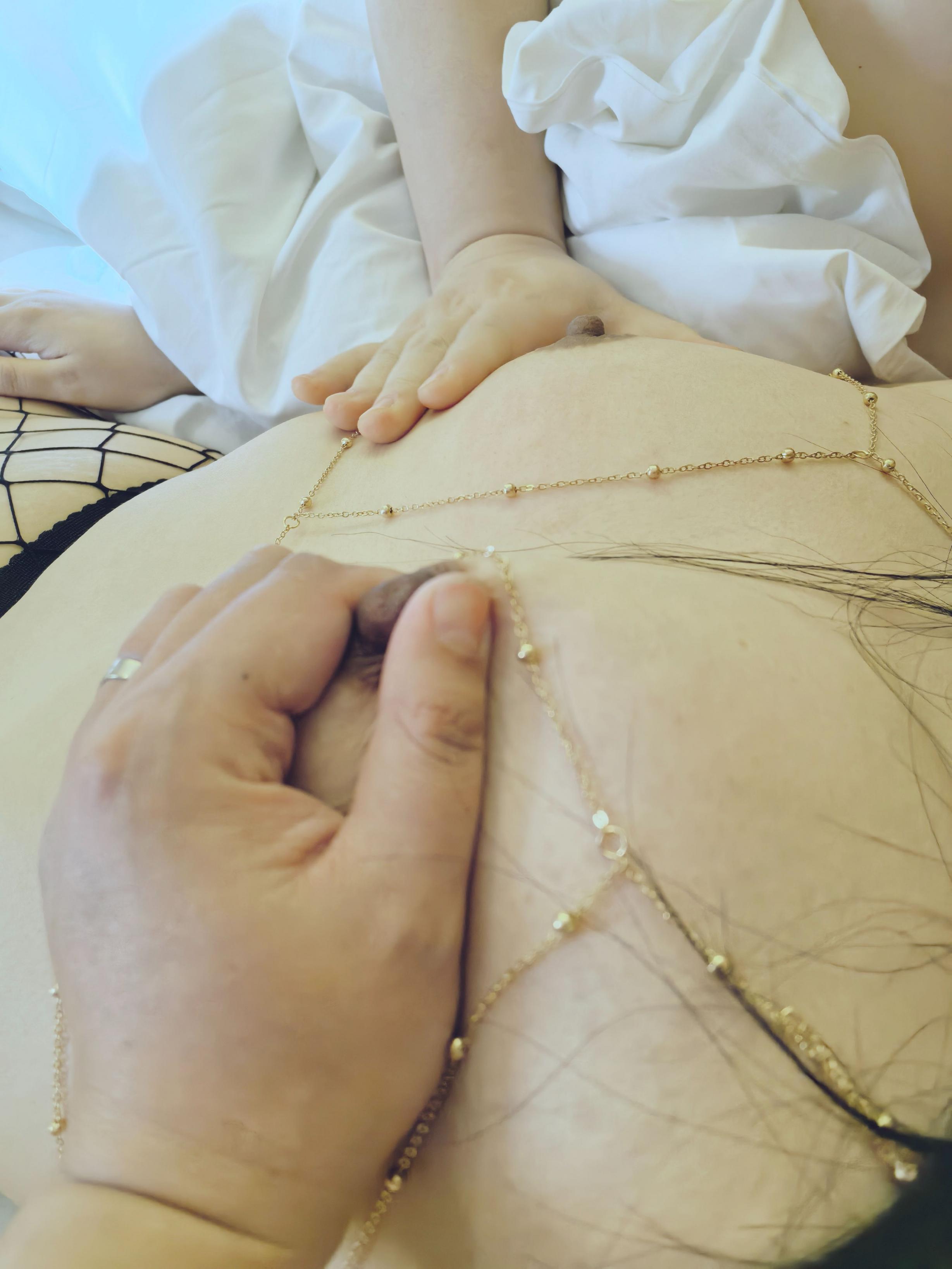 正月初八被内射八次的陈小露祝大家开工大吉,首次4P